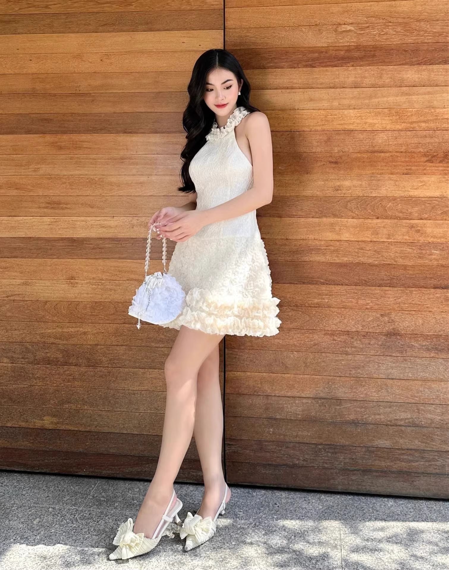 Elegant Floral Ruffles Design Sleeveless Hanging Neck Cinched Slim Mini Dress