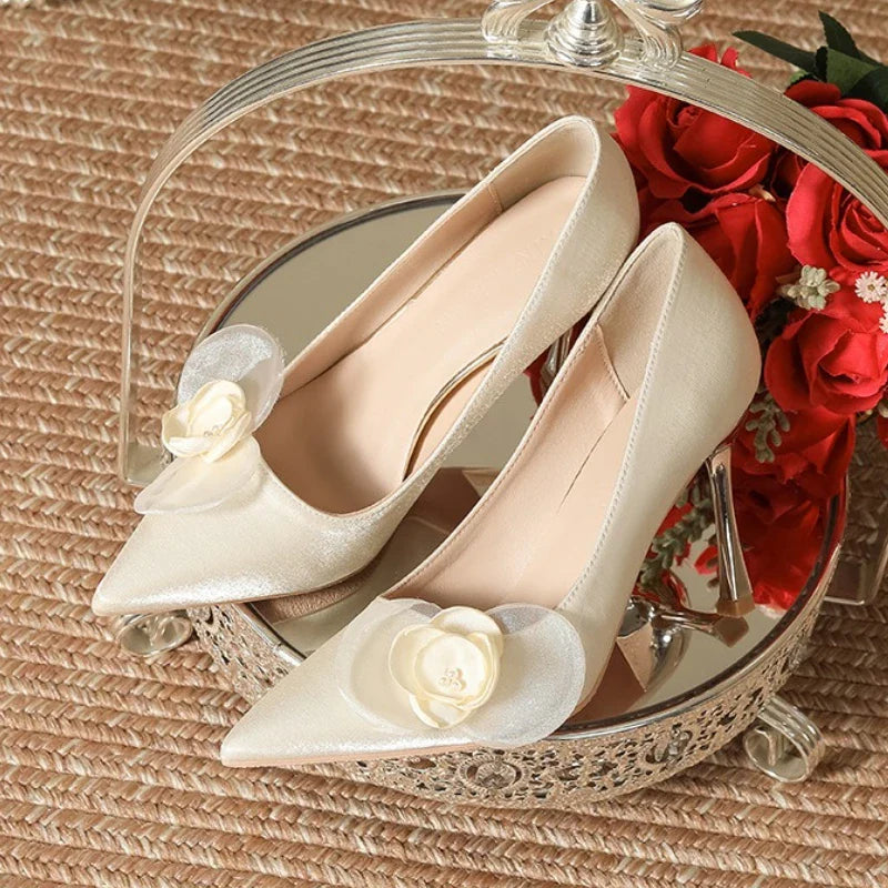 Elegant Flower String Bead Decoration Pumps Comfortable Pointed Toe Satin Brand Designer Shoes