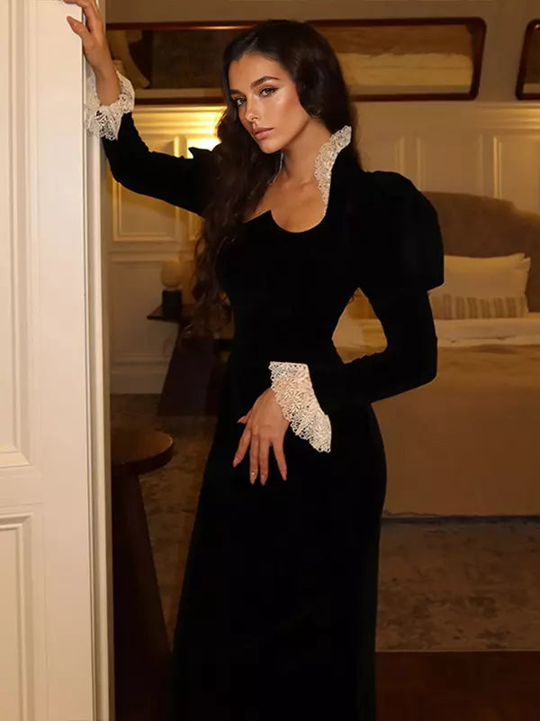 Elegant Lace Details Sweetheart Flared Long Sleeve Velvet Dress
