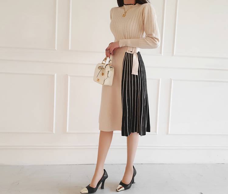 Elegant Lace-Up Waist Mid-Length Knitted large Skirt Sweater Dress