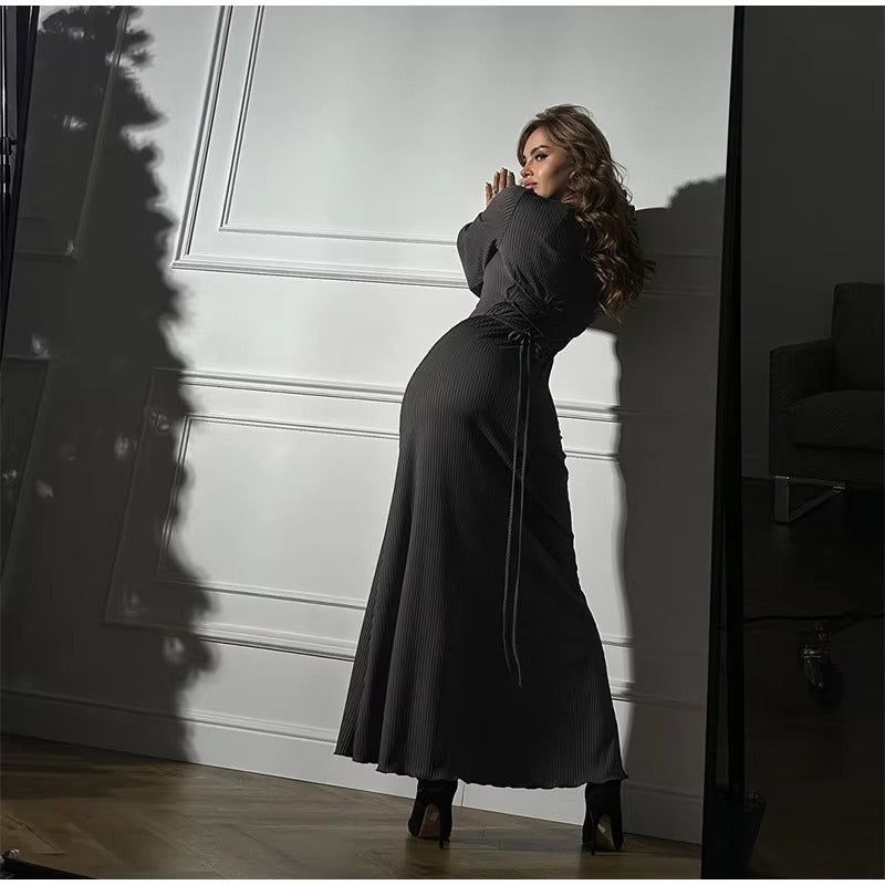 Elegant O-Neck Pleated Flared Sleeves Fishtail Maxi Dress
