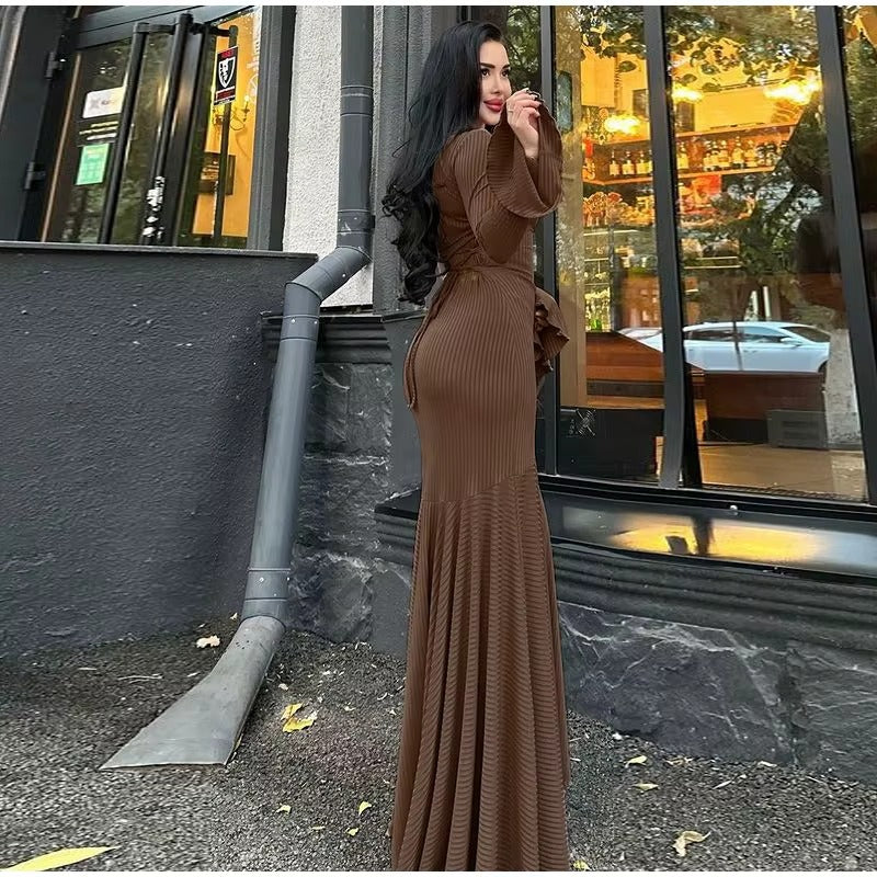 Elegant O-Neck Pleated Flared Sleeves Fishtail Maxi Dress