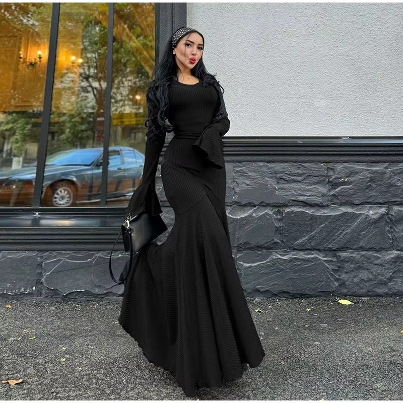 Elegant O-Neck Pleated Flared Sleeves Fishtail Maxi Dress