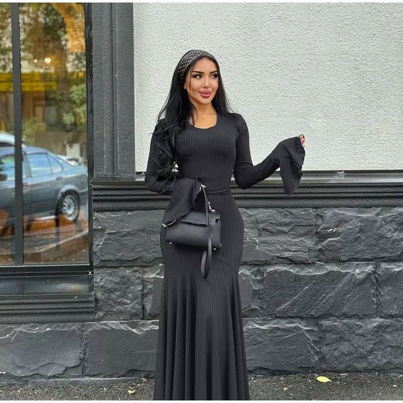 Elegant O-Neck Pleated Flared Sleeves Fishtail Maxi Dress