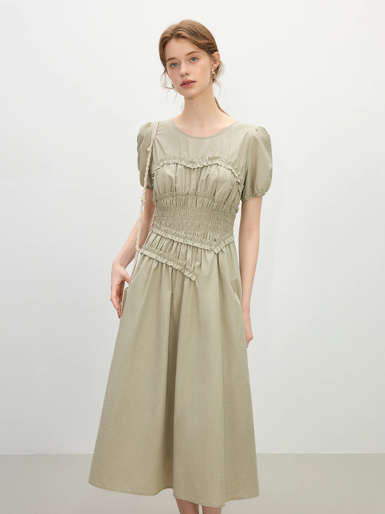 Elegant O-Neck Short Sleeve Hepburn Style Holiday Midi Dress