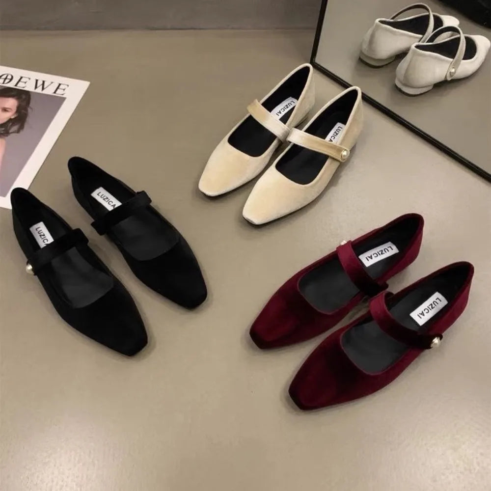 Elegant Pearl Buckle Velour Mary Jane Shoes