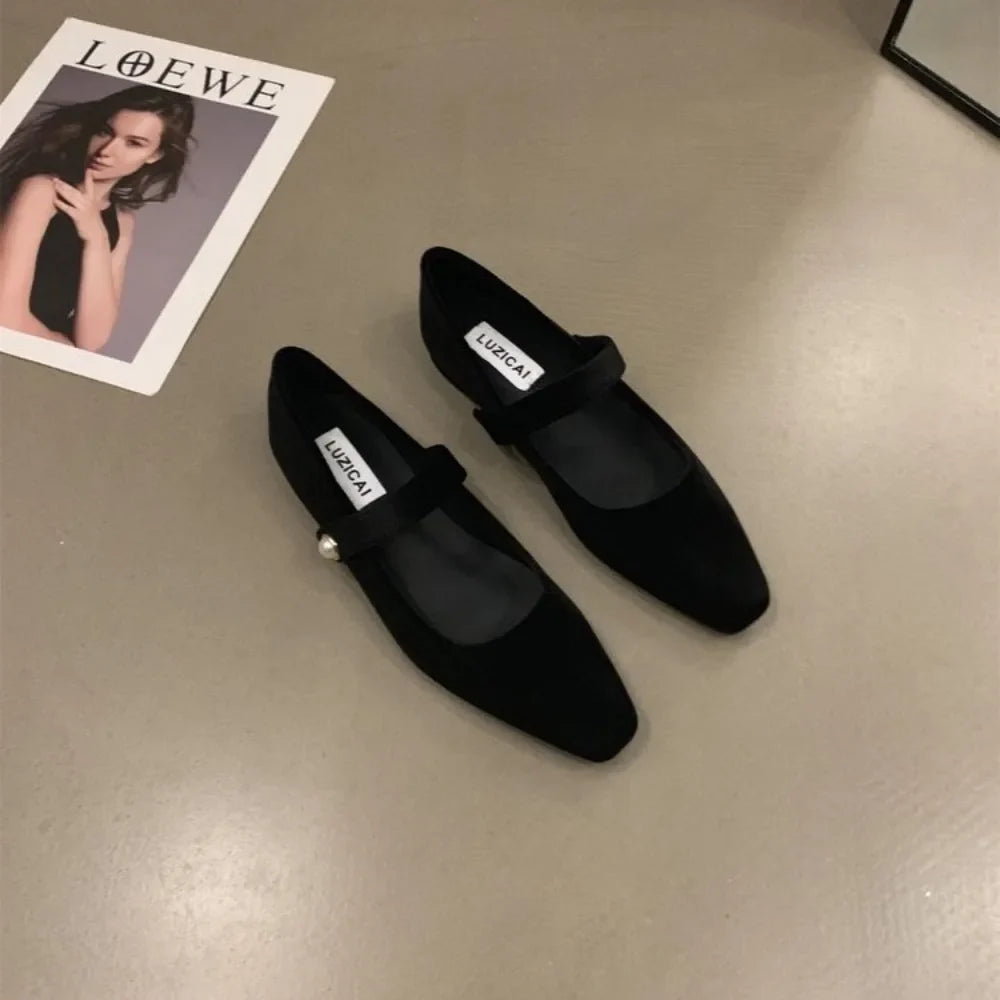Elegant Pearl Buckle Velour Mary Jane Shoes