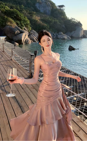 Elegant Ruffles Spaghetti Strap Graduation Birthday Evening Party Maxi Dress
