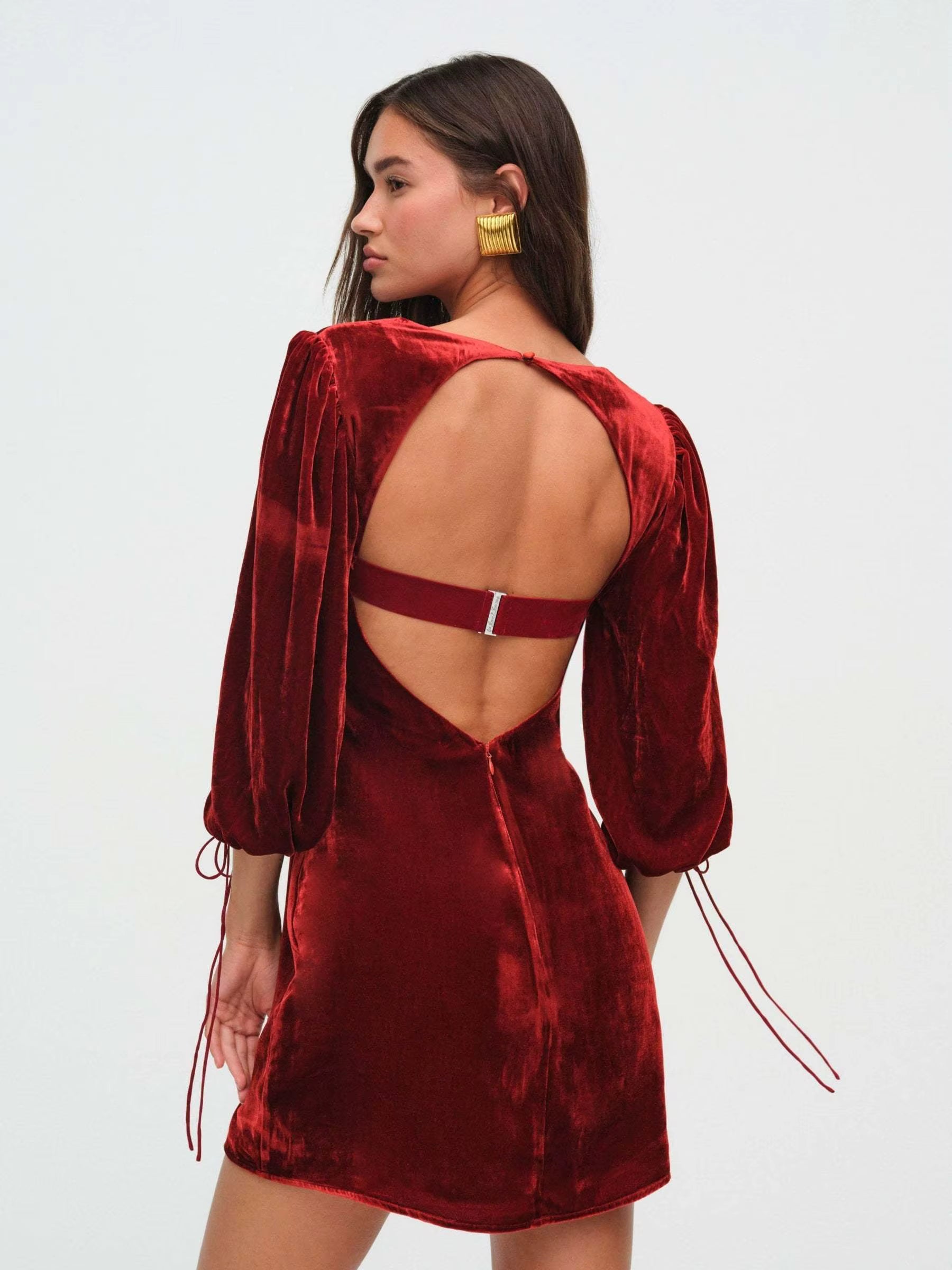 Elegant Sheath Long Sleeved Velvet Hollow Out Backless Mini Dress