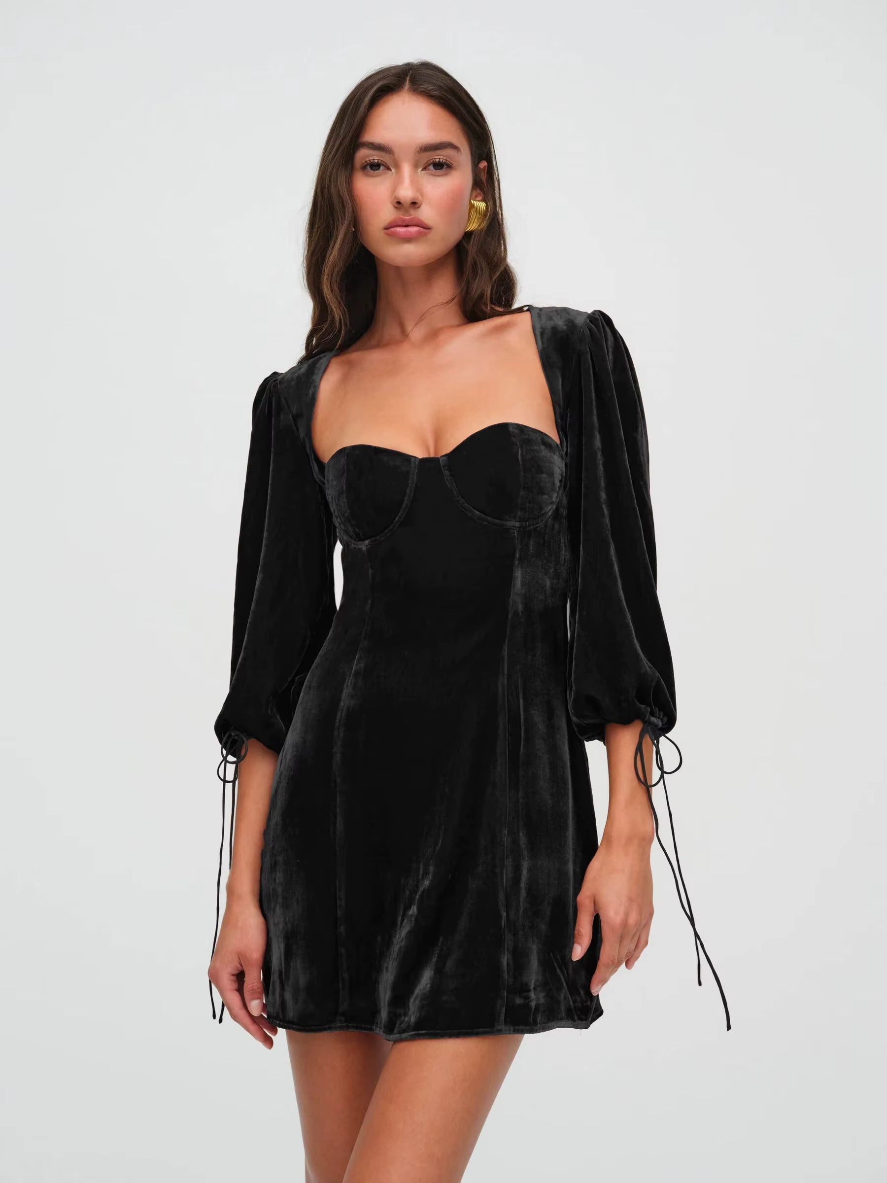 Elegant Sheath Long Sleeved Velvet Hollow Out Backless Mini Dress
