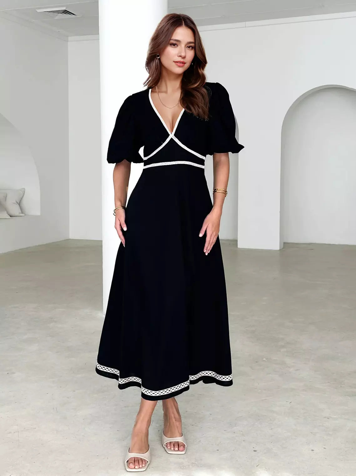 Elegant Short Sleeve With V-Neckline Street Wear Long Dress