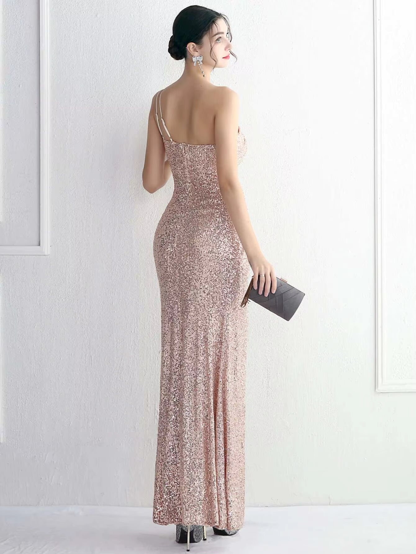 Elegant Spaghetti Strap Backless Diagonal collar Sequin Maxi Dress
