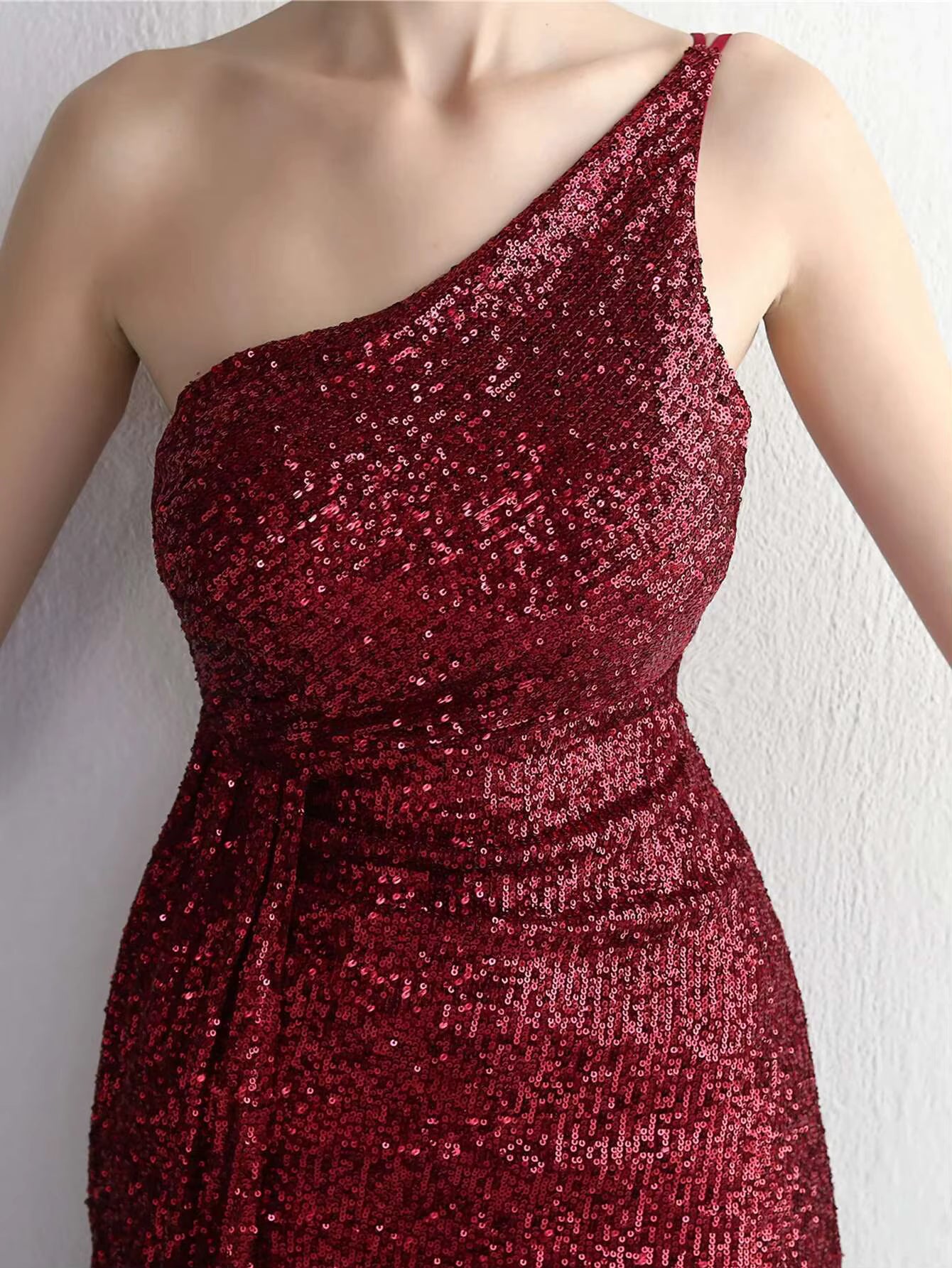 Elegant Spaghetti Strap Backless Diagonal collar Sequin Maxi Dress