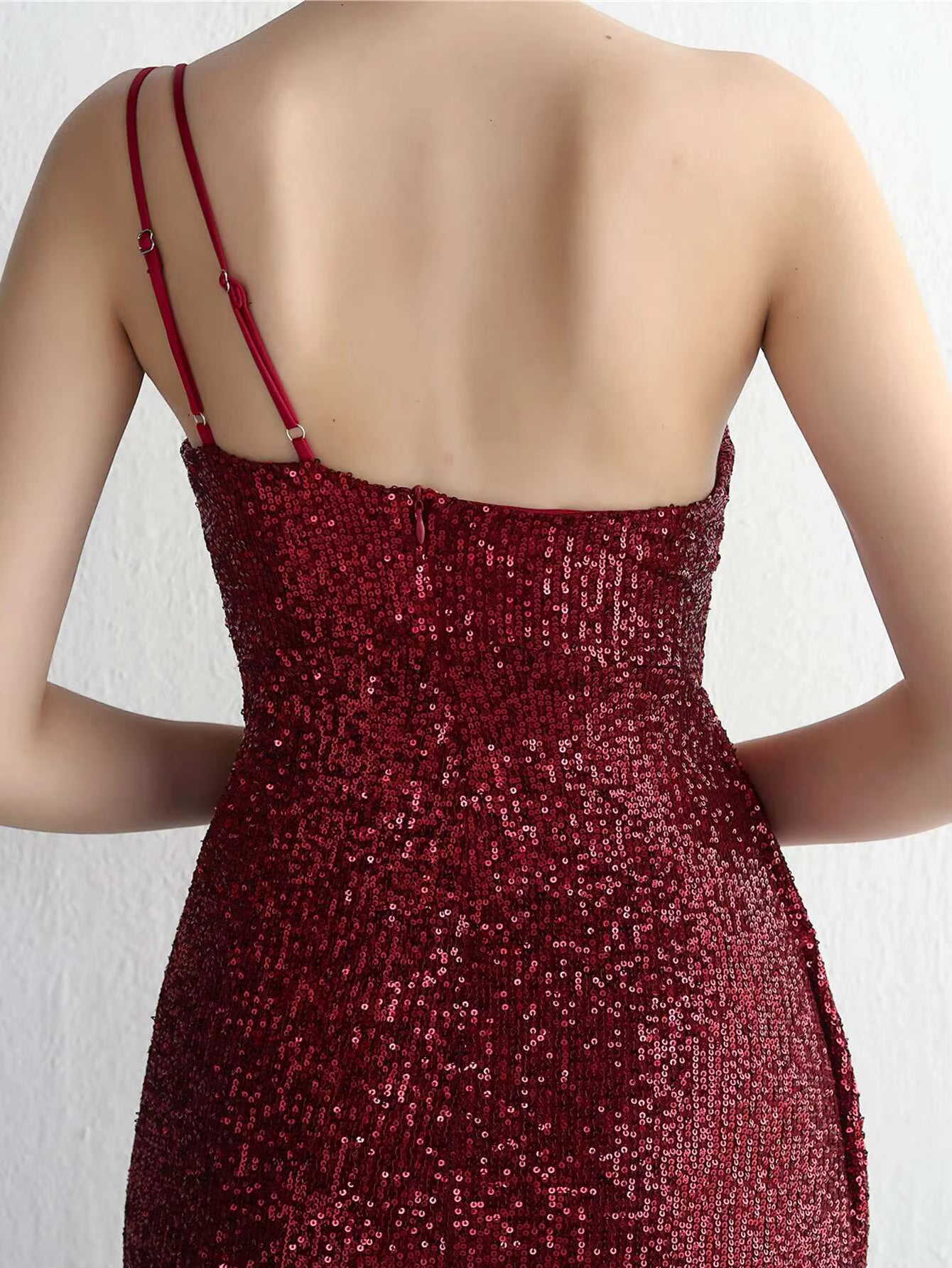 Elegant Spaghetti Strap Backless Diagonal collar Sequin Maxi Dress
