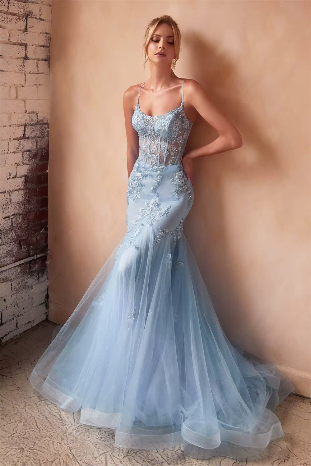 Elegant Spaghetti Strap Lace Embroidery Mermaid Evening Party Maxi Dress
