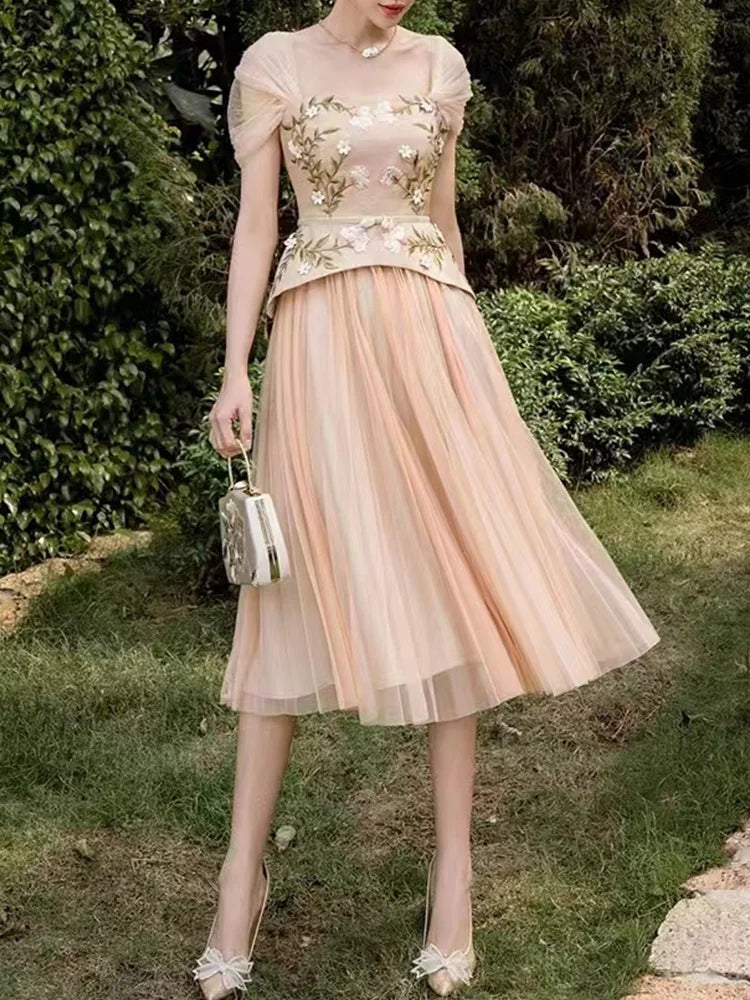 Elegant Square Collar Embroidery Three Dimensional Flower Nail Bead Splicing Mesh Pleated Midi Dress