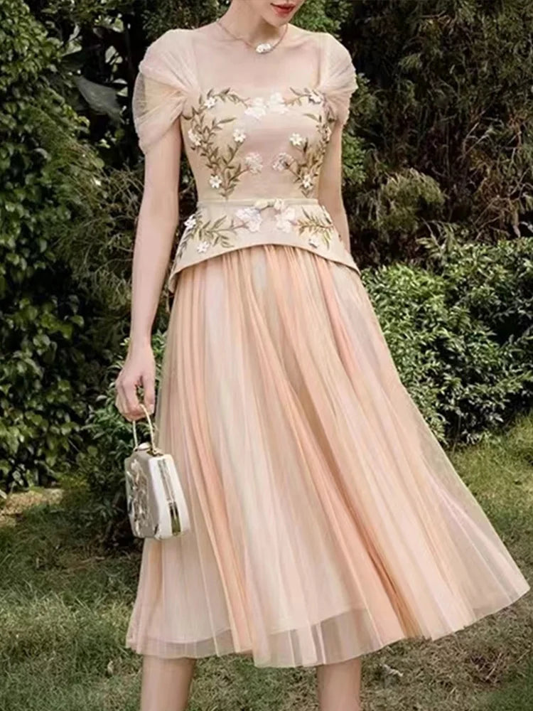 Elegant Square Collar Embroidery Three Dimensional Flower Nail Bead Splicing Mesh Pleated Midi Dress