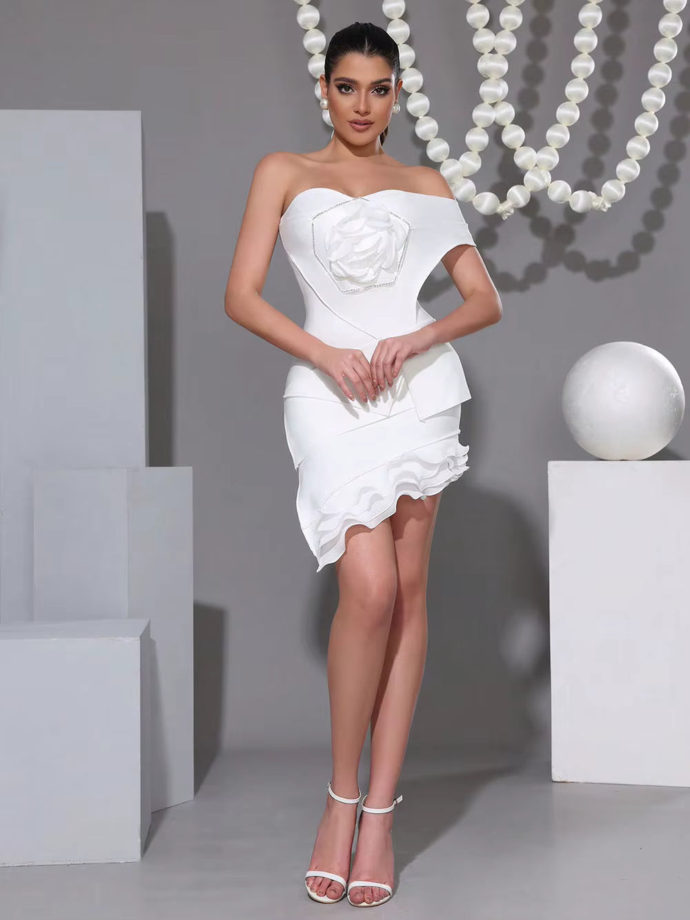 Elegant Strapless Above Knee Diamond 3D Flower Boutique Mini Dress