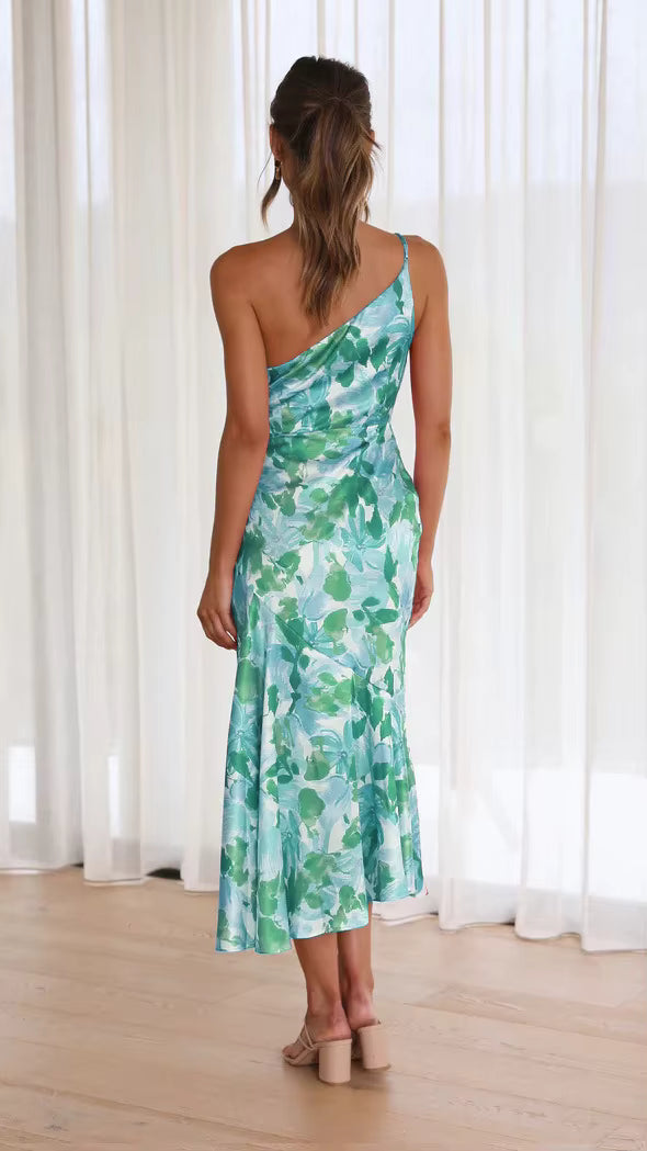 Elegant Strapless Inclined Shoulder Pullover Beach Style Midi Dress