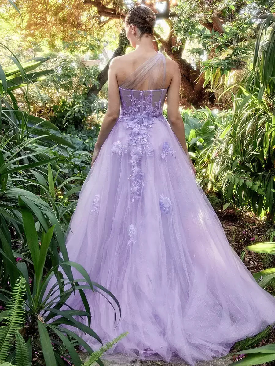 Elegant Sweetheart Neck A-Line Sleeveless Lace Prom Wedding Guest Dresses