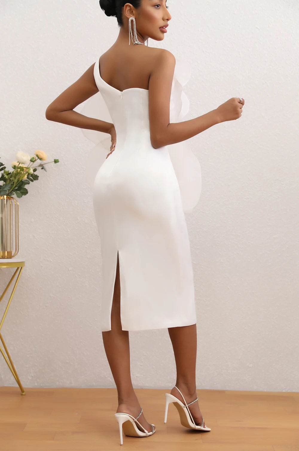 Elegant Three-Dimensional Flower One-Shoulder Medium Length Dress