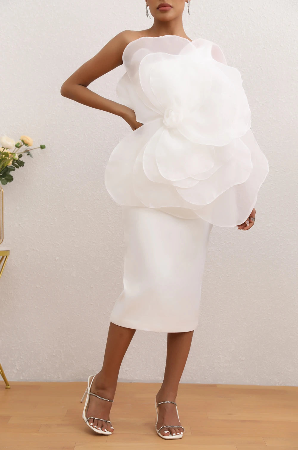 Elegant Three-Dimensional Flower One-Shoulder Medium Length Dress
