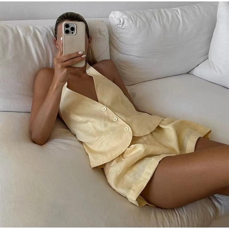 Elegant V-neck Single Brasted Sleeveless Tops High Waist Mini Shorts Two Piece Set