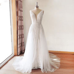 Elegant lining Sequins Sleeveless Mermaid Skin V-Neck Wedding Dress