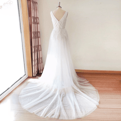 Elegant lining Sequins Sleeveless Mermaid Skin V-Neck Wedding Dress