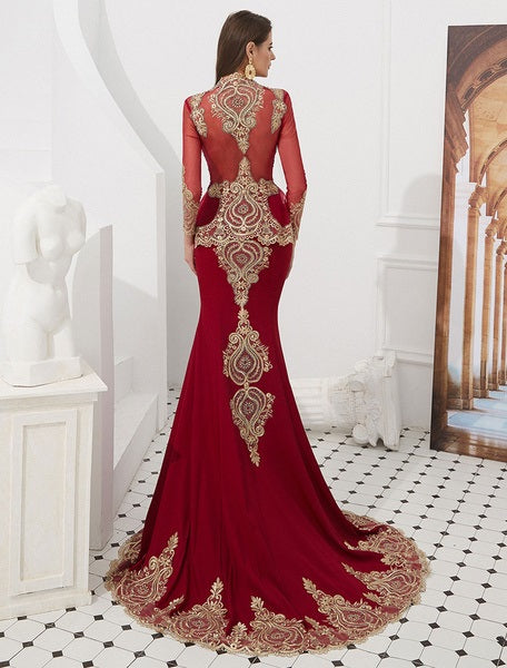 Embroidered Beaded Queen Anneneck Long Sleeve Formal Gowns With Cloak