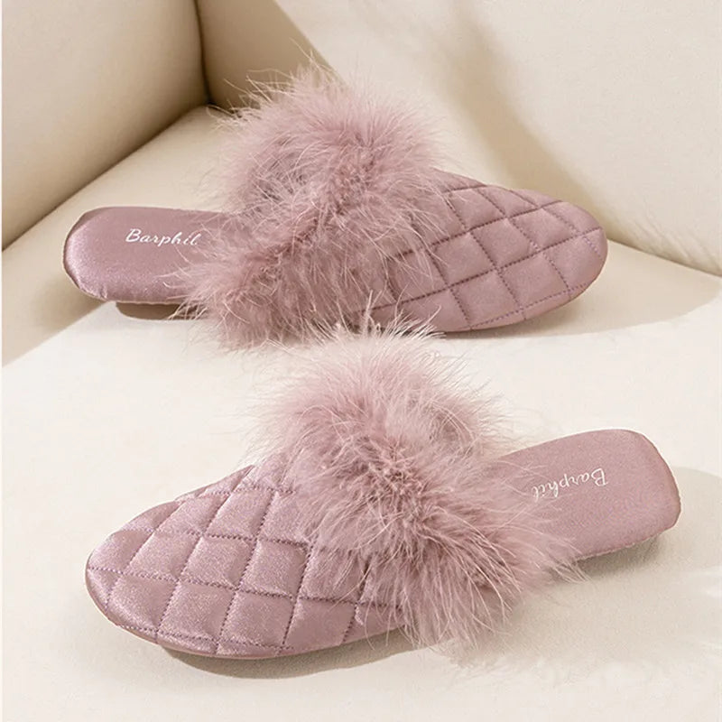 Feather Decoration Design Slippers Comfort Lightweight Soft Sole Home Slippers Elegant Non Slip Zapatos De Mujer