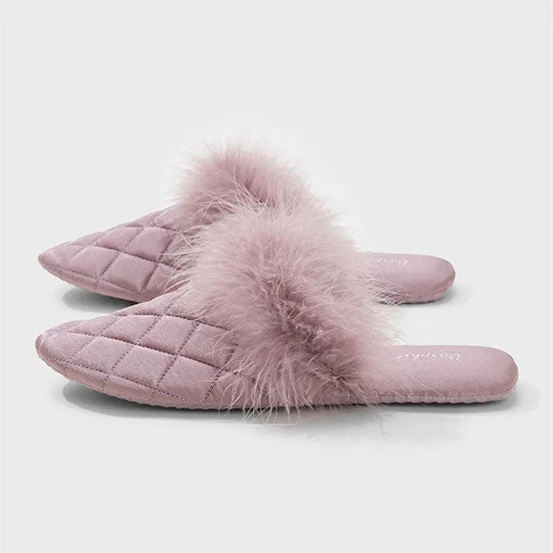 Feather Decoration Design Slippers Comfort Lightweight Soft Sole Home Slippers Elegant Non Slip Zapatos De Mujer