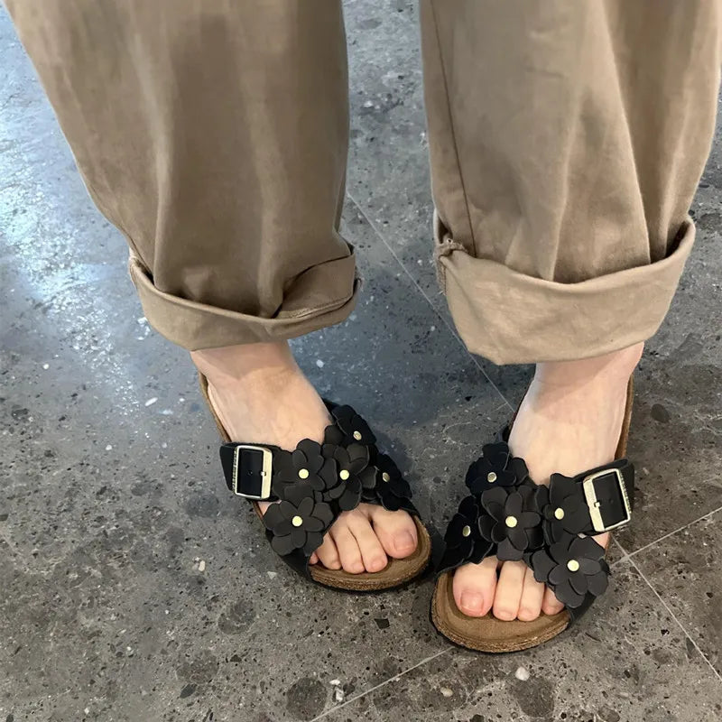 Floral Decoration Platform Slippers Luxury Metal Buckle Design Flat Sandalias Outdoor Sandals Beach Shoes