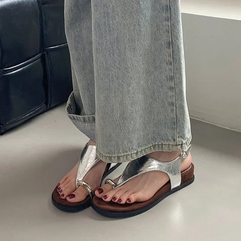 Metal Decoration Design Brand Slippers Clip Toe Slide Sandal Comfort Non-Slip Vacation Beach Flip-flop