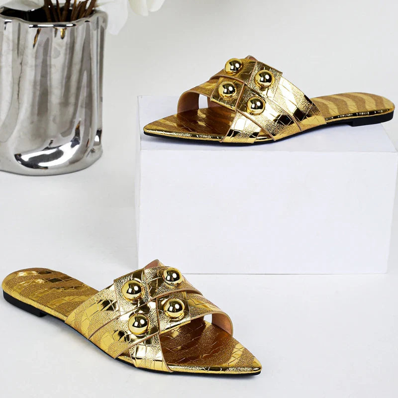 Pointed Toe Metal Decoration Flat Sandals 43 Large Size Open-toe Sandals Comfortable Non-slip Vacation Beach Shoes