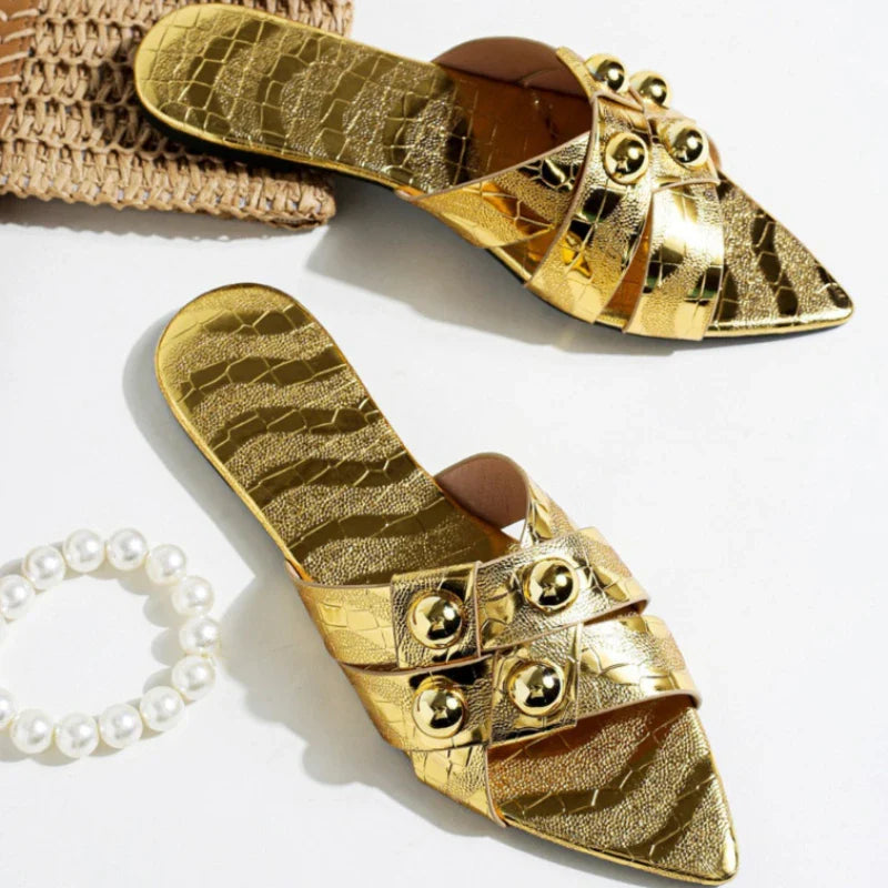 Pointed Toe Metal Decoration Flat Sandals 43 Large Size Open-toe Sandals Comfortable Non-slip Vacation Beach Shoes
