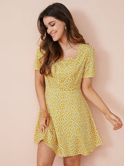 Floral Print Keyhole Back Short Sleeve Sqaure Collar Dress