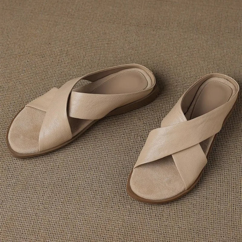 High Quality Flat Slippers Pointed Toe Cross Tied Brand Designer Slippers Comfort Open Toe Non Slip Beach Sandals