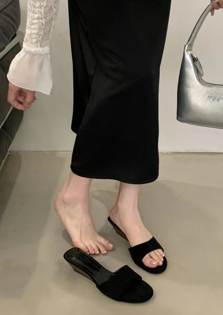 High Quality Satin Shallow Sandals Pointed Toe Wedge Designer Brand Slide Sandals Open Toe Beach Shoes