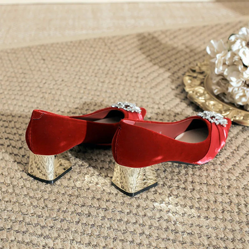 High-quality Satin Crystal Flowers Decorated Pumps Pointed Toe Red Wedding Bridal Shoes