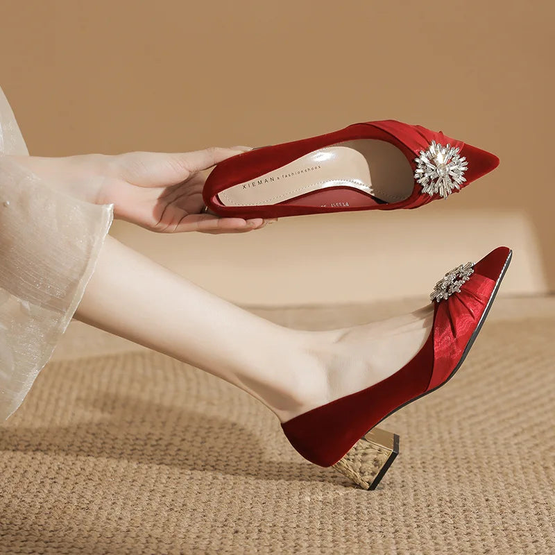 High-quality Satin Crystal Flowers Decorated Pumps Pointed Toe Red Wedding Bridal Shoes