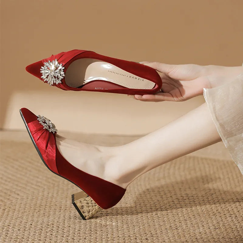 High-quality Satin Crystal Flowers Decorated Pumps Pointed Toe Red Wedding Bridal Shoes