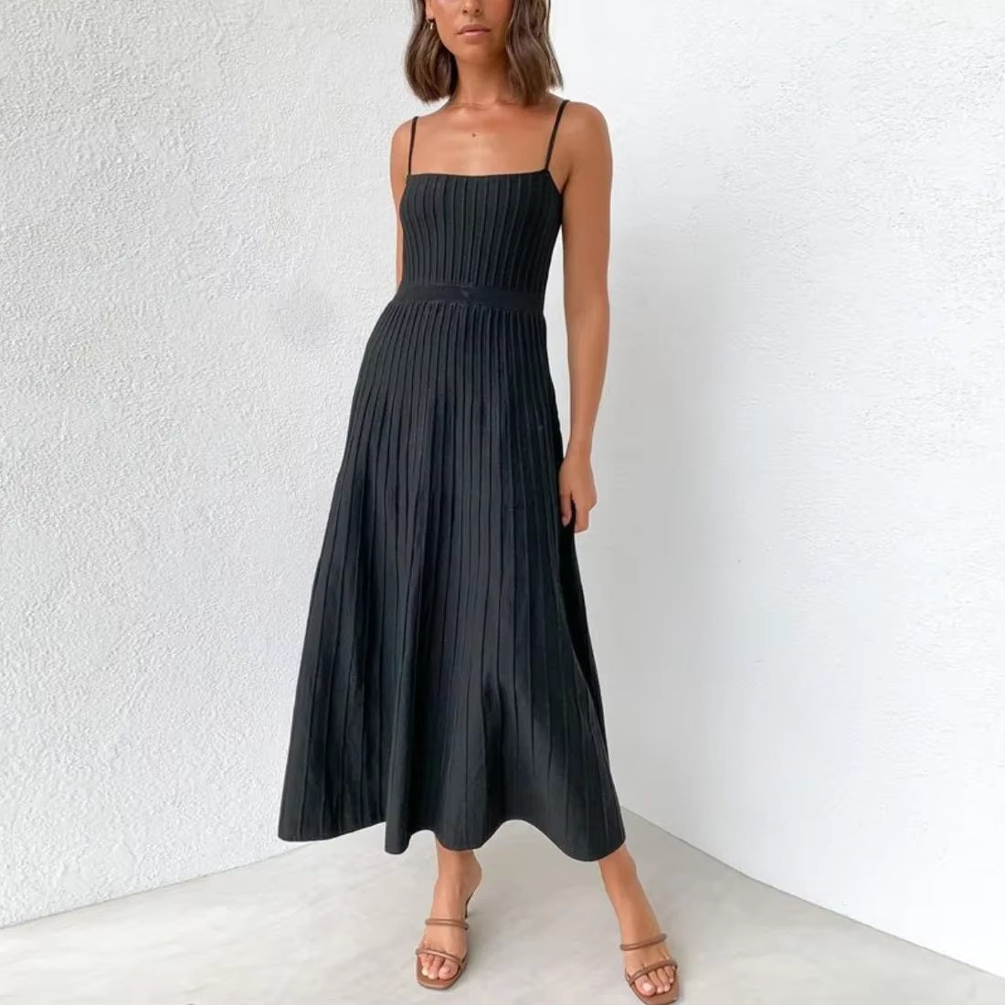 Knitted Elegant Pleated Sleeveless Stretch Straps Neck Dresses