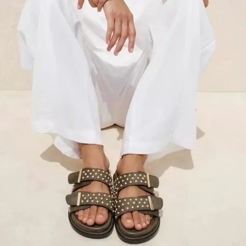 Luxury Metal Rivet Designer Flat Sandals Double Buckle Platform Slippers Outdoor Beach Shoes
