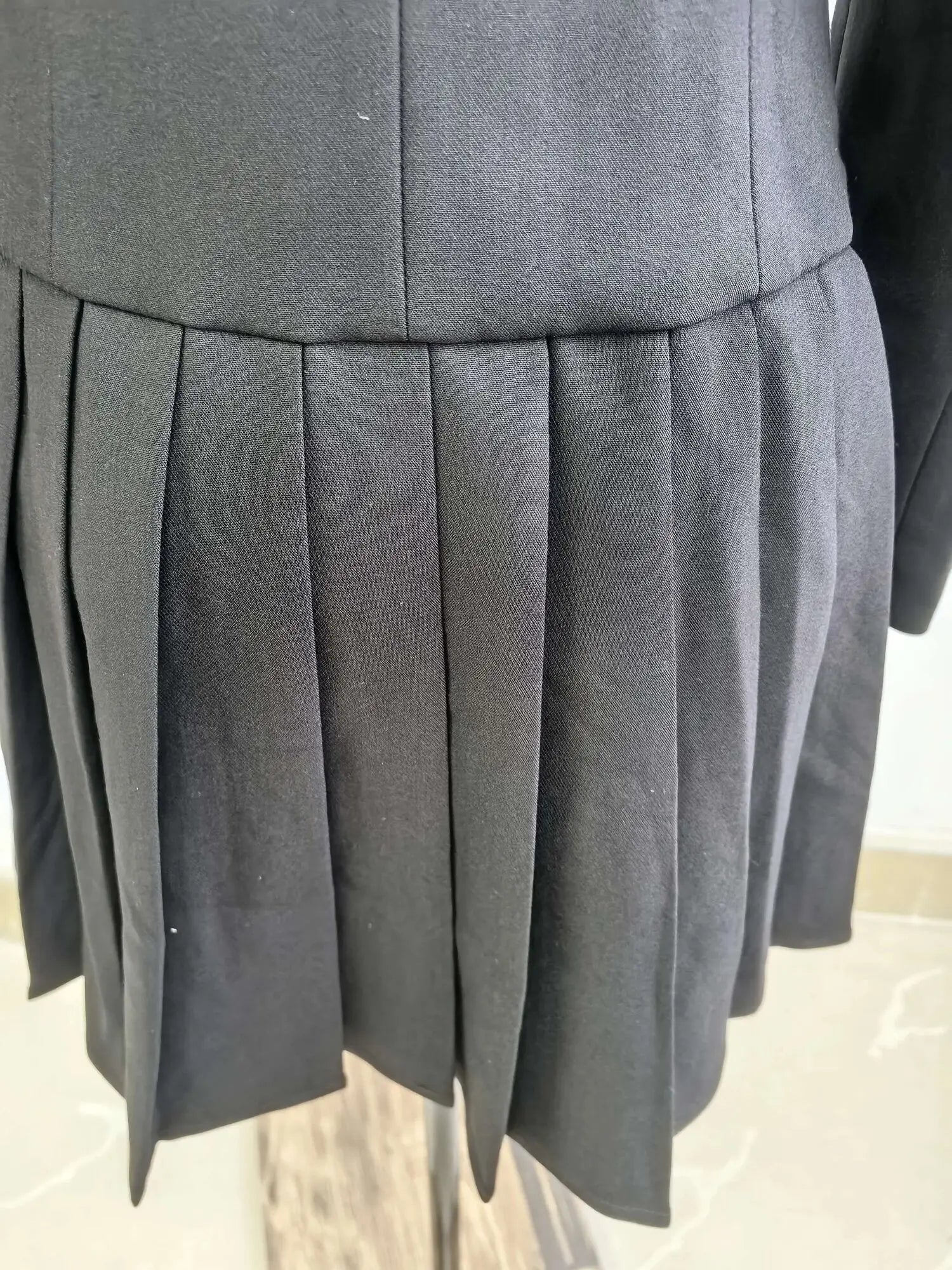 Luxury Quality Pleated Single Breasted Button Long Full Sleeve Blazer Dress