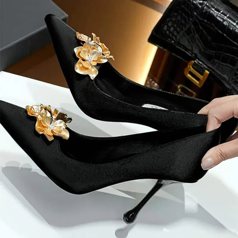 Luxury Satin Designer Pumps Pointed Toe Gold Flower Decoration Thin High Heel