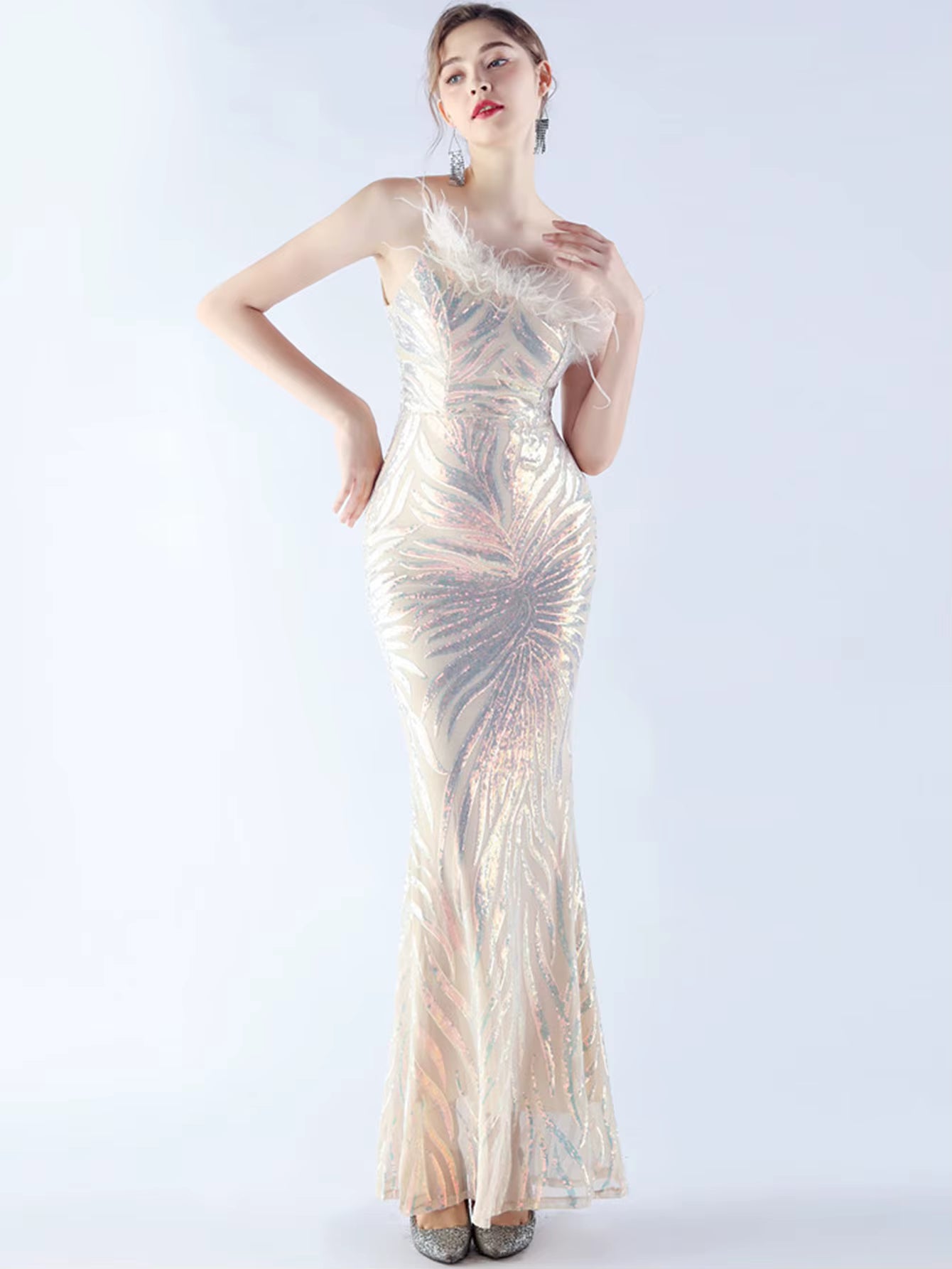 Luxury Sequin Diagonal collar One-Shoulder Backless Maxi Dresses