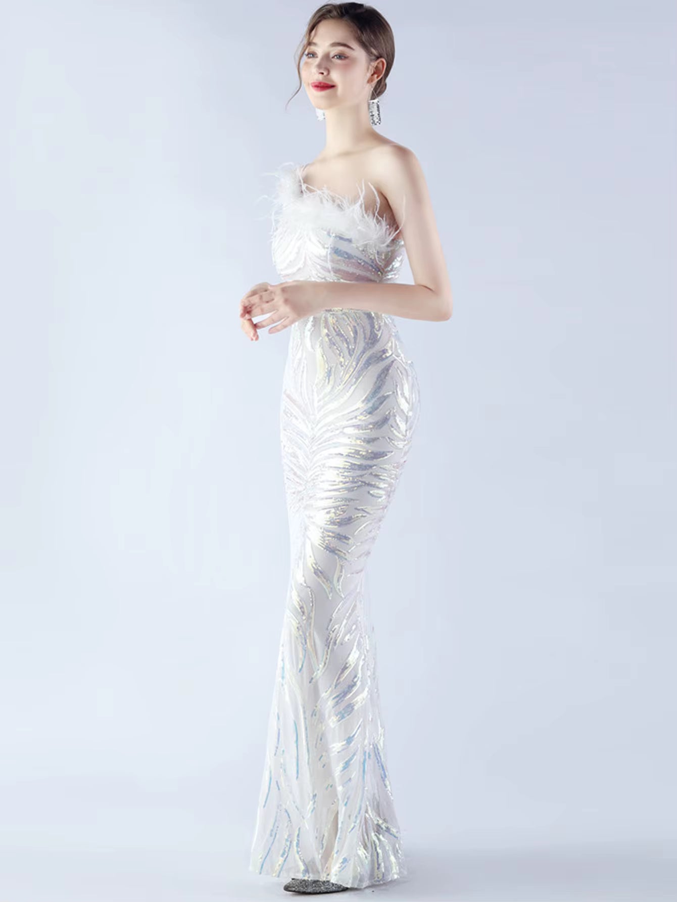 Luxury Sequin Diagonal collar One-Shoulder Backless Maxi Dresses
