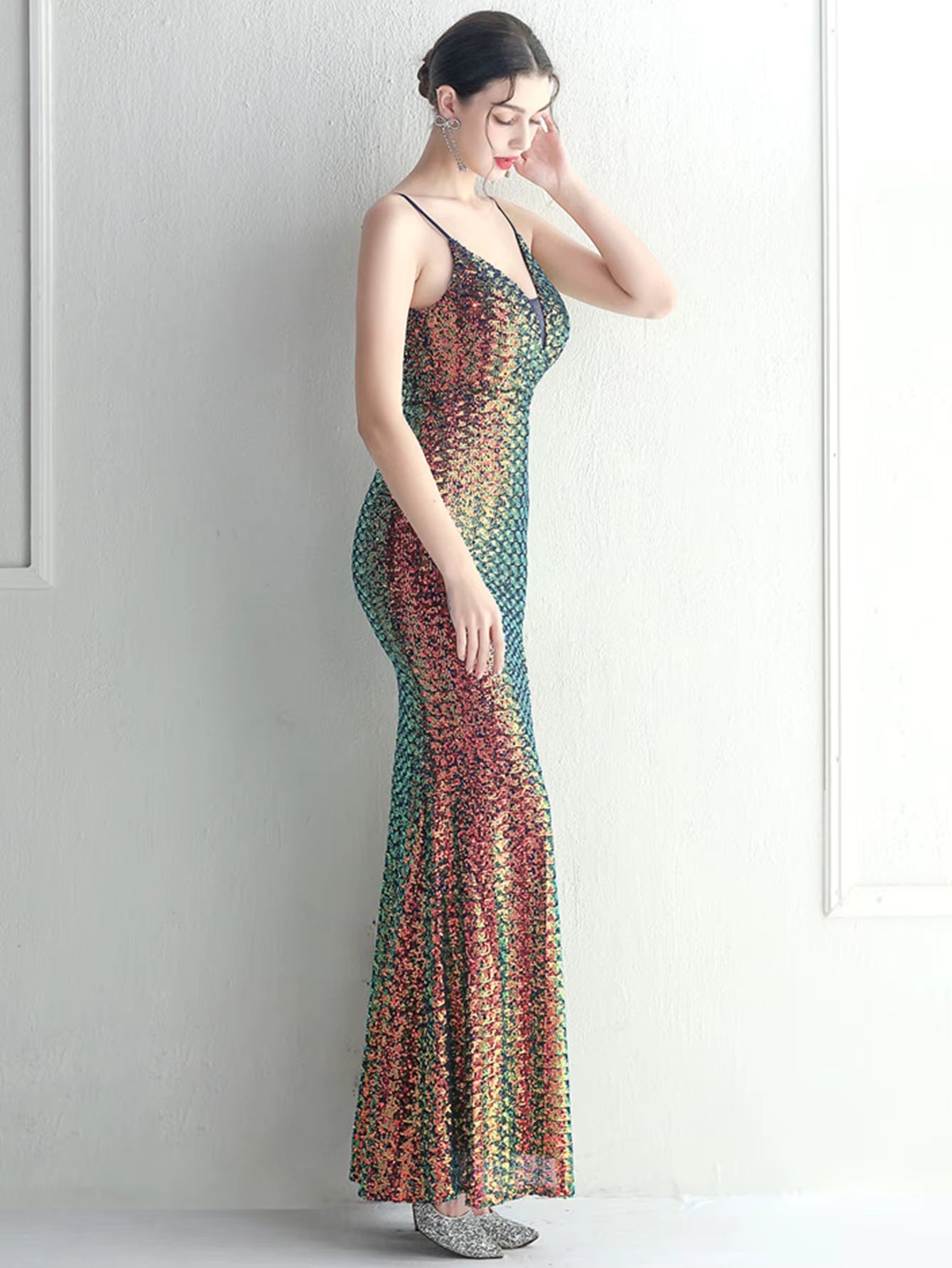 Luxury V-Neck Slip Floor-Length Spaghetti Strap Sequin Maxi Dresses