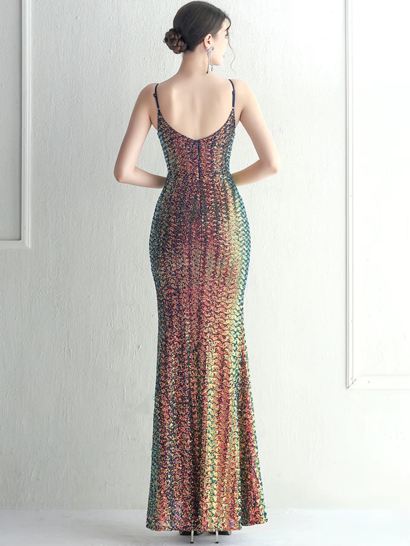 Luxury V-Neck Slip Floor-Length Spaghetti Strap Sequin Maxi Dresses